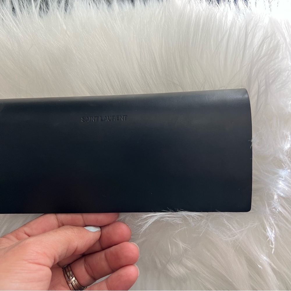 YSL sunglasses - Picture 2 of 6
